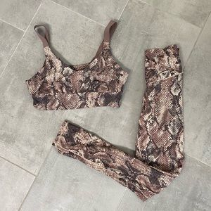 Aerie offline snakeskin legging